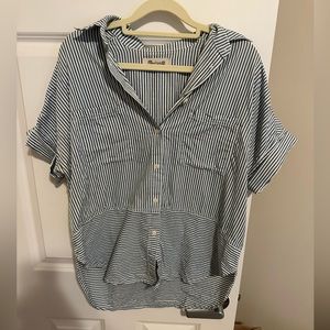 Madewell blue striped short sleeve button down